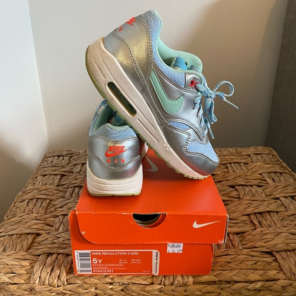 Nike Air - Picture 1 of 3